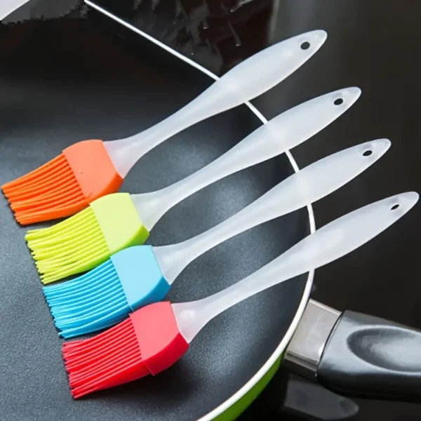 Silicone Oil Brushes (Random Colour)